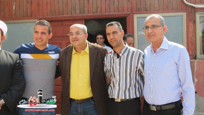 الطيبي جلب 167 الف شيقيل واجتمع باهالي عكا وباهالي المبنى الذي تدمر في الكارثة ومعه